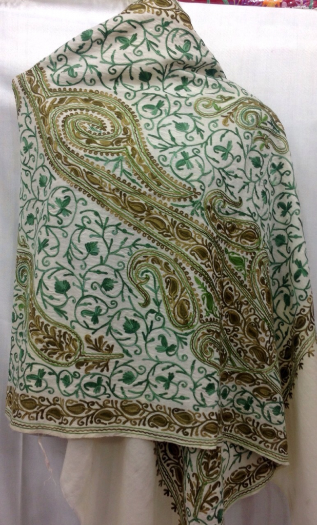 Beautiful green embroidery stole | Kashmir Market